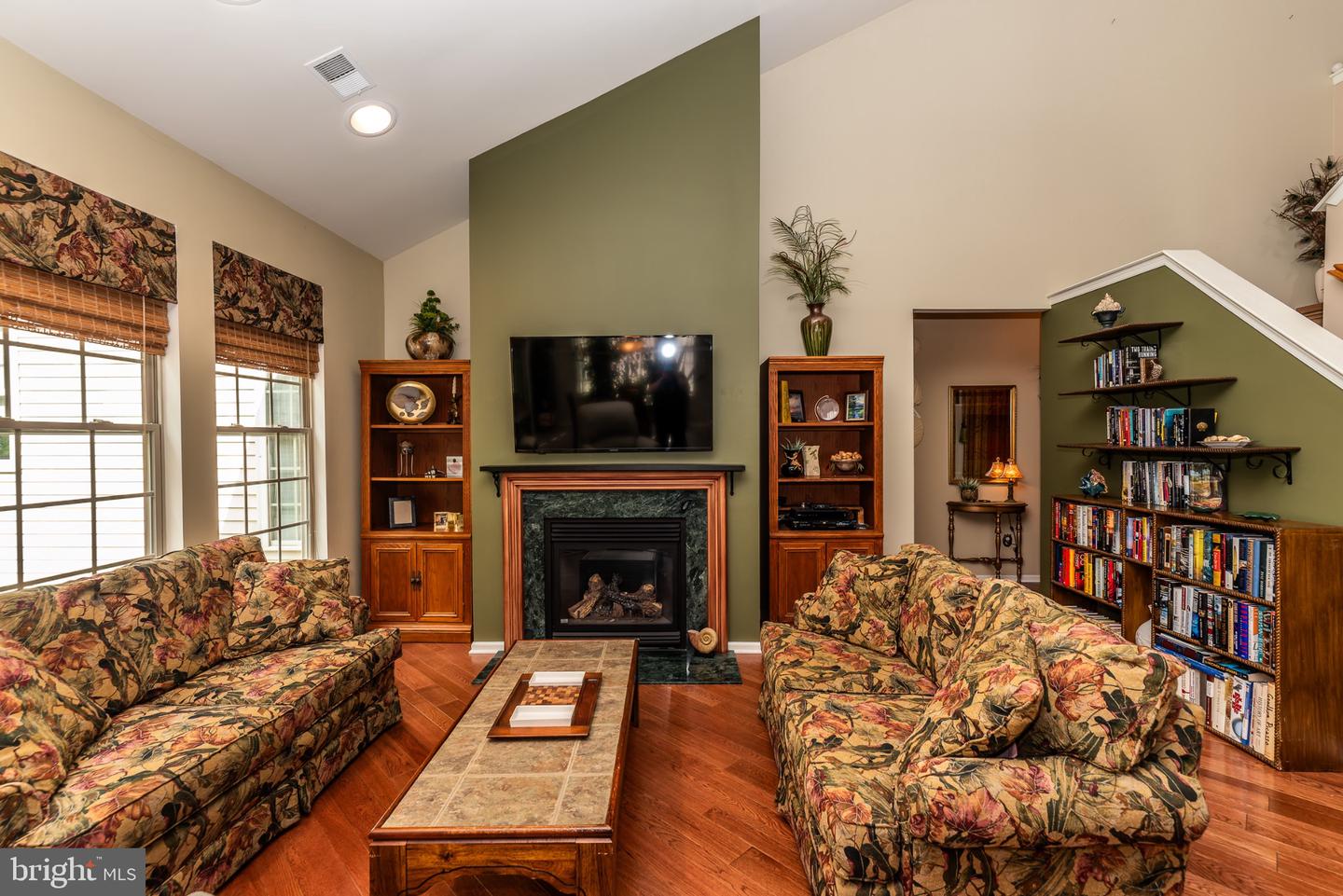 45 Westport Dr Property Photo 16