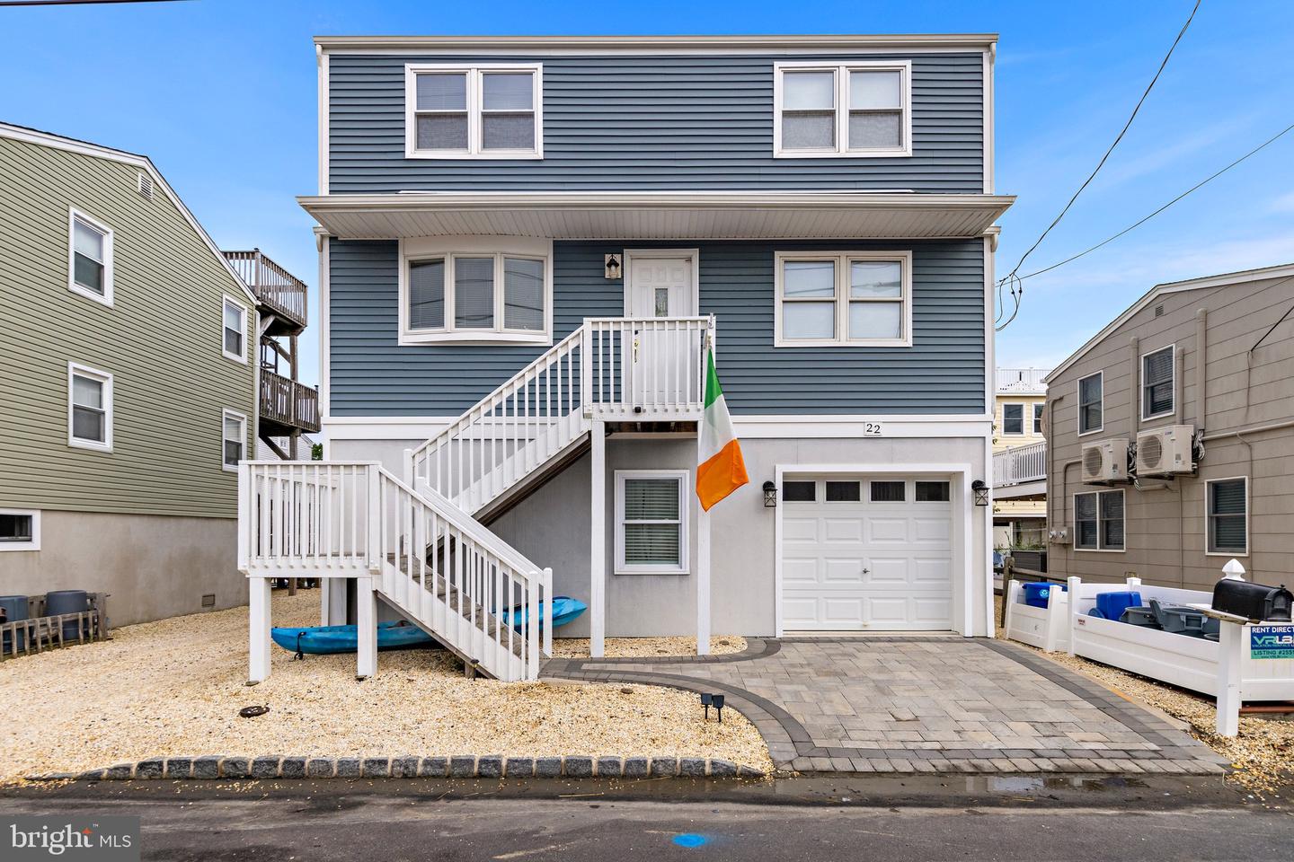 22 W Mea Ln Property Photo 1
