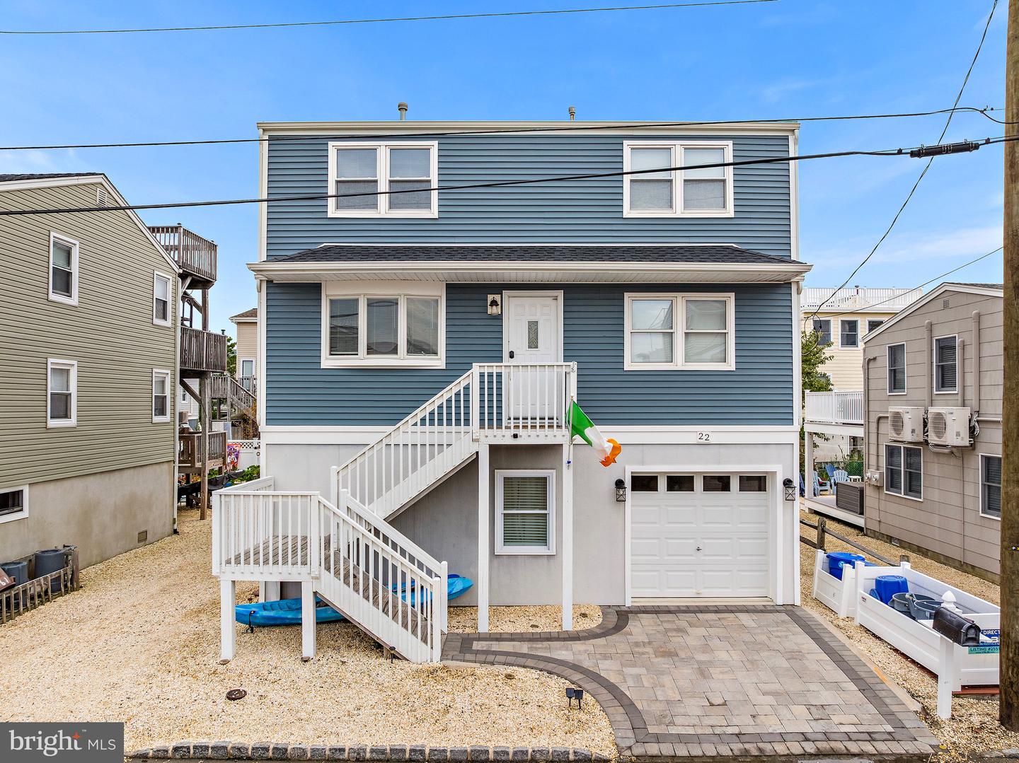 22 W MEA LN Property Photo 1