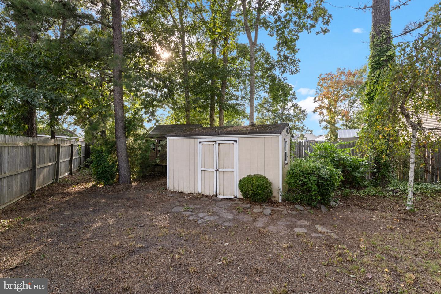 261 Wave Rd Property Photo 22