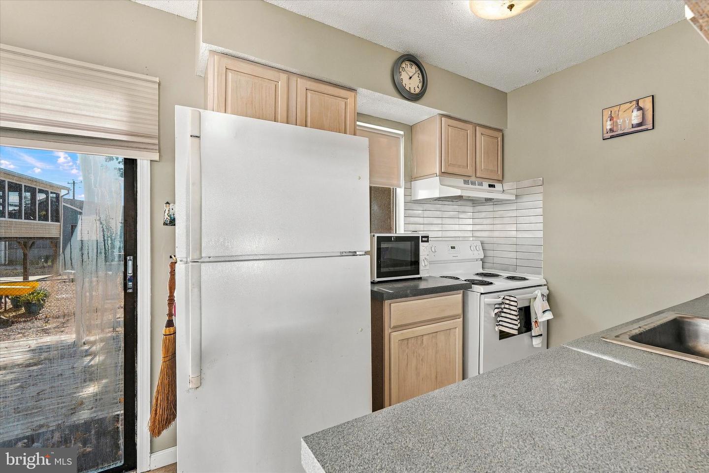 11 Sylvia Ln Property Photo 11