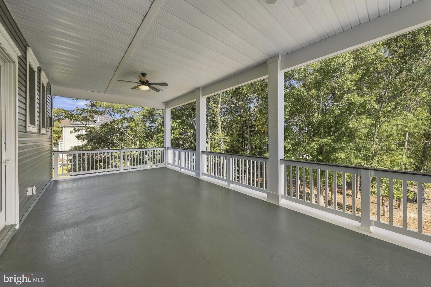 208 Country Club Blvd Property Photo 13
