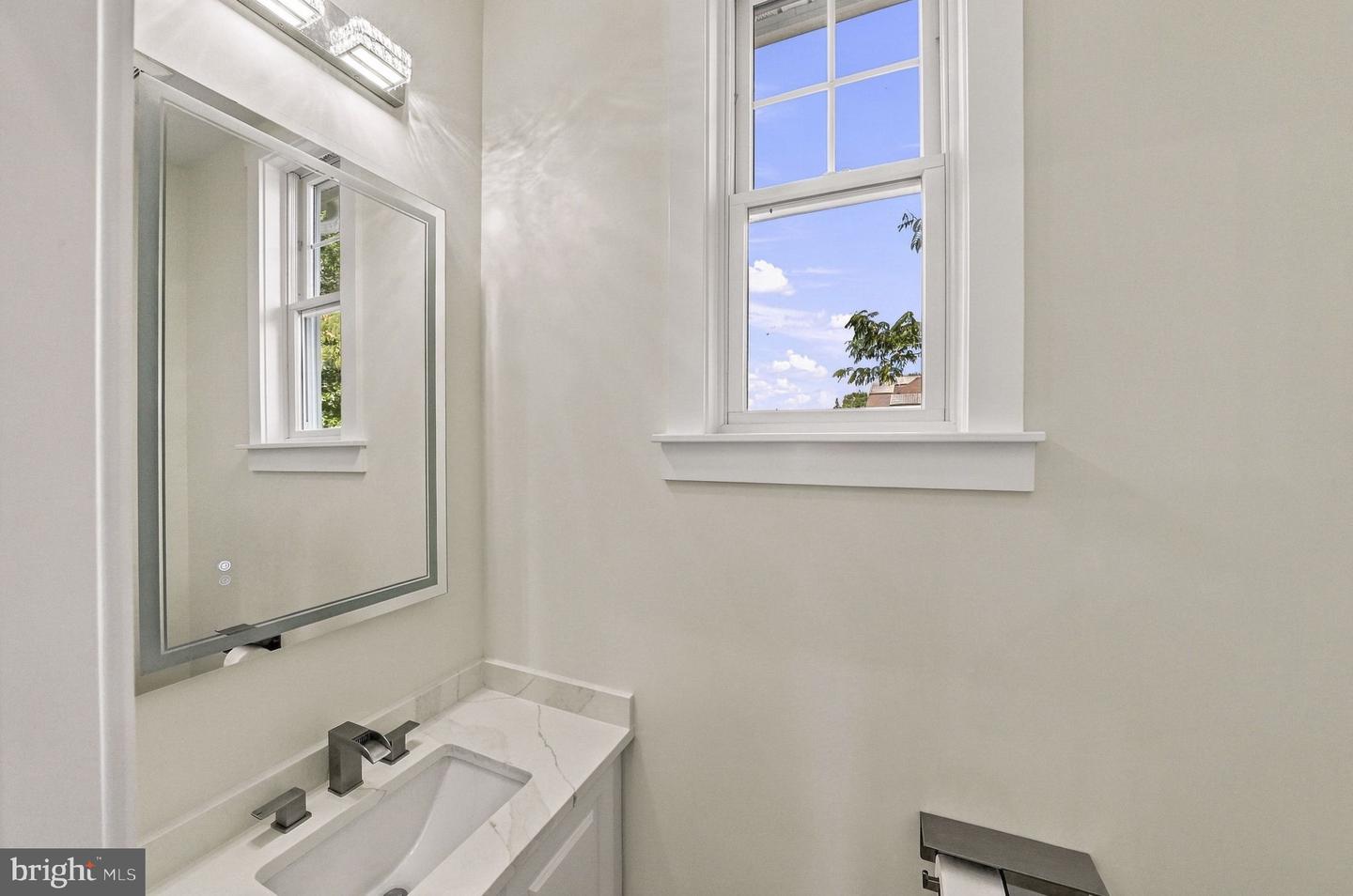 208 Country Club Blvd Property Photo 20