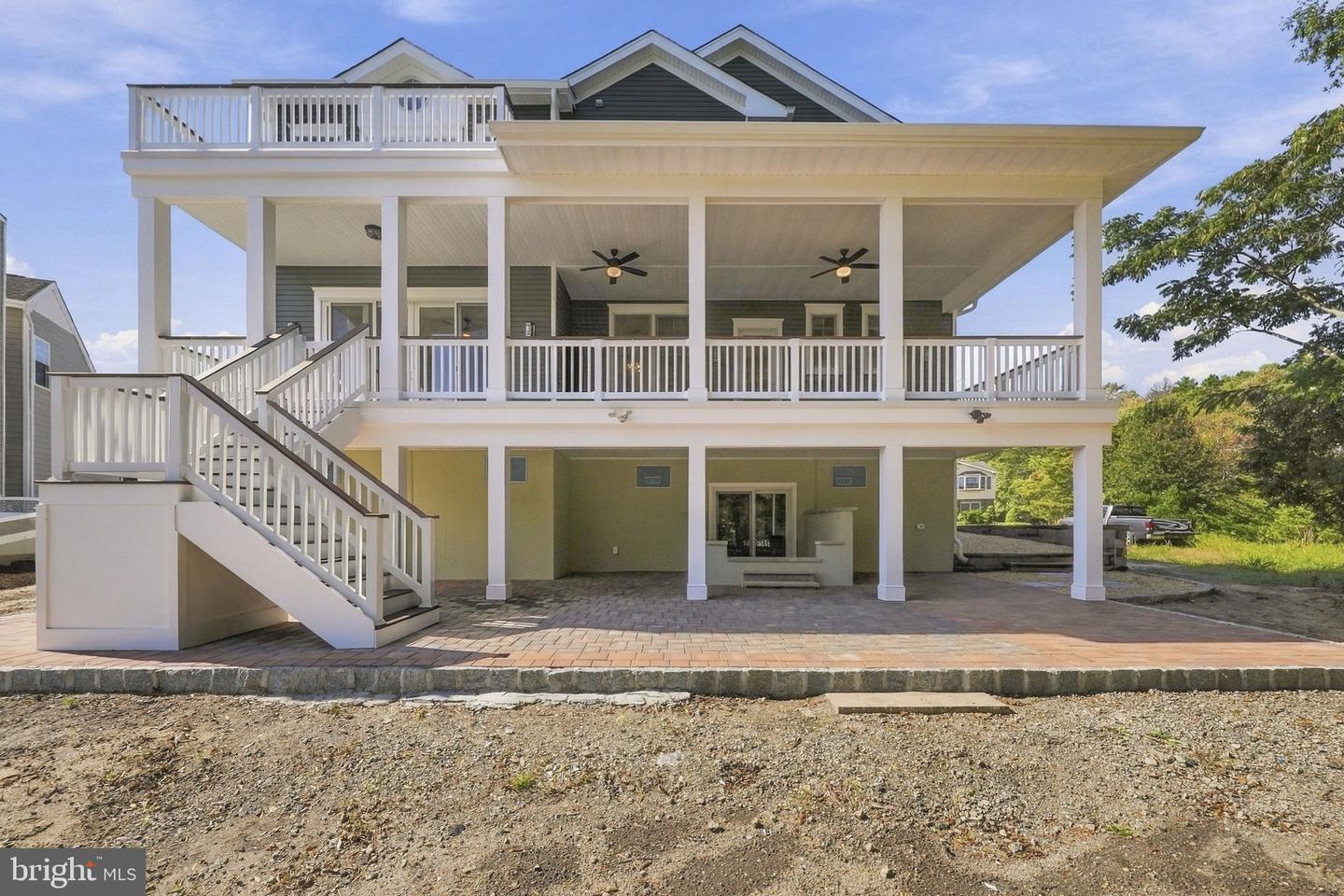 208 Country Club Blvd Property Photo 47