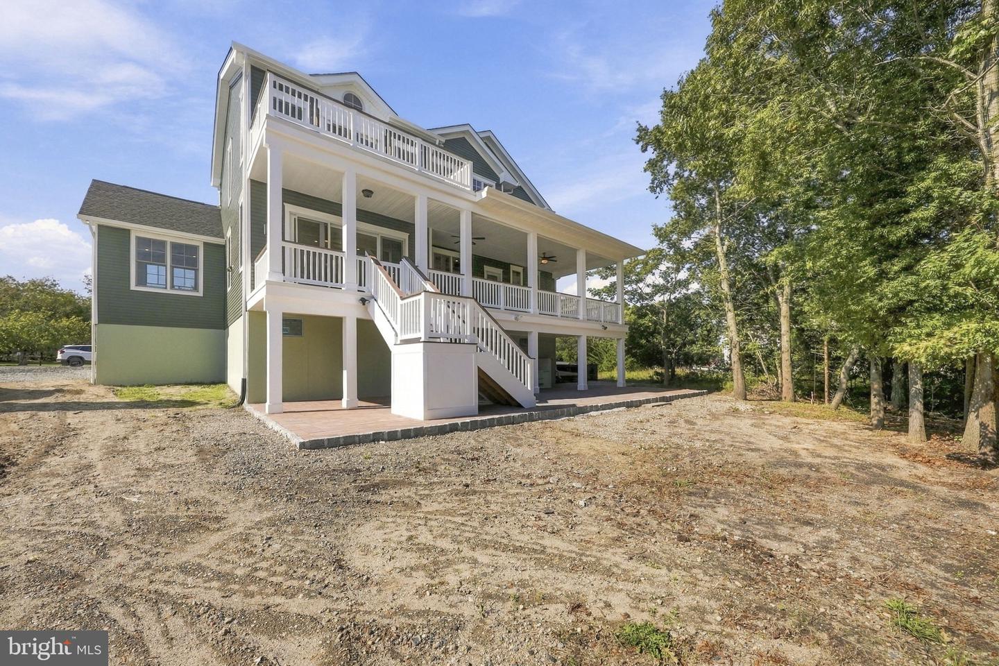 208 Country Club Blvd Property Photo 48