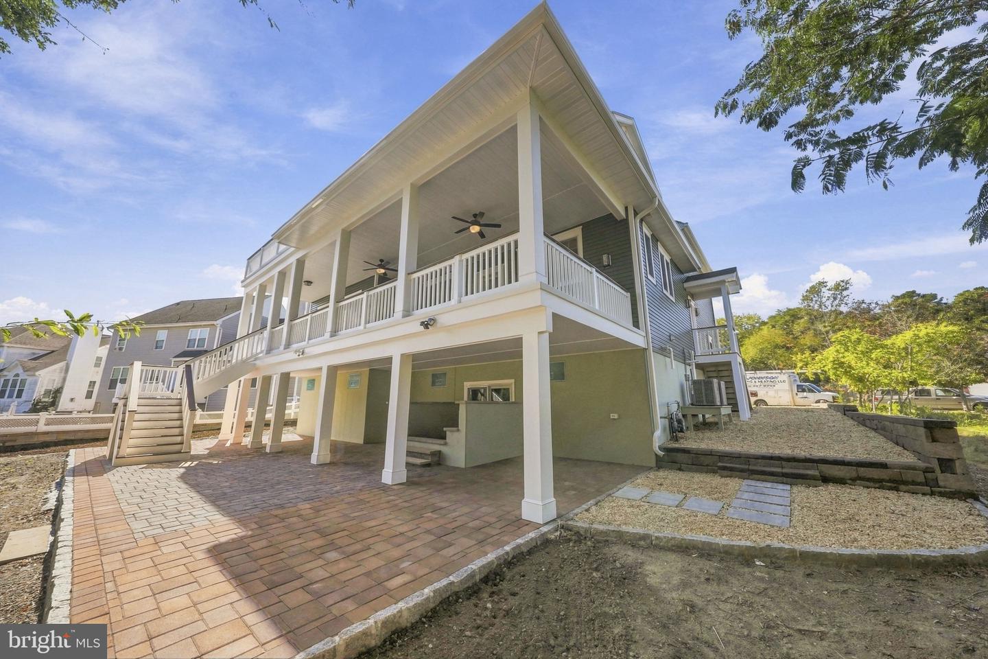 208 Country Club Blvd Property Photo 49
