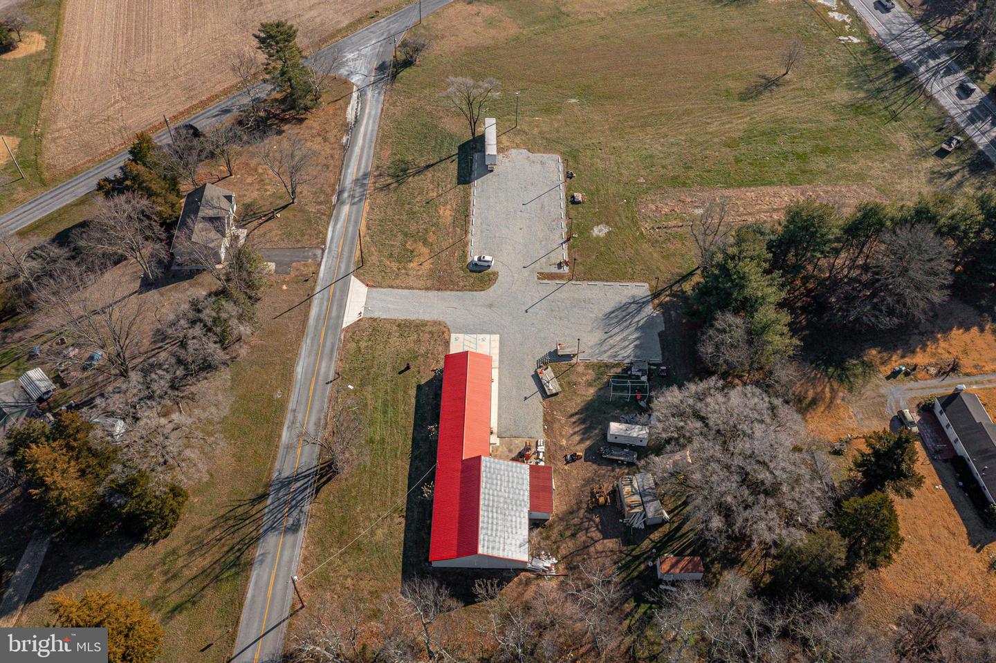 461 Three Bridge Rd Property Photo 3