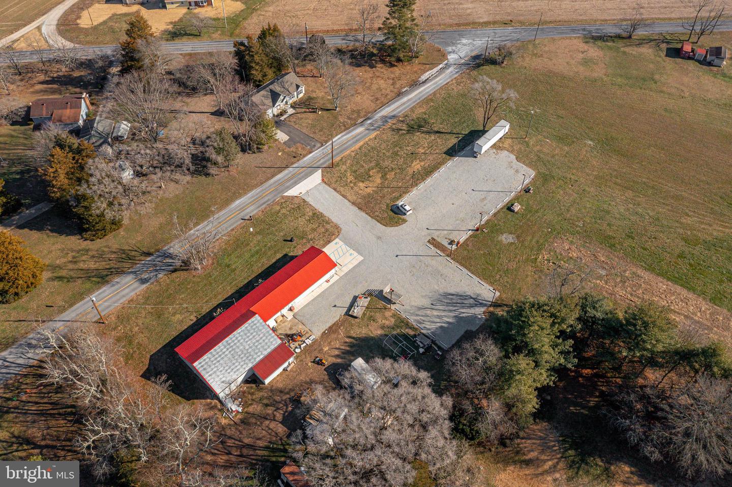 461 Three Bridge Rd Property Photo 4