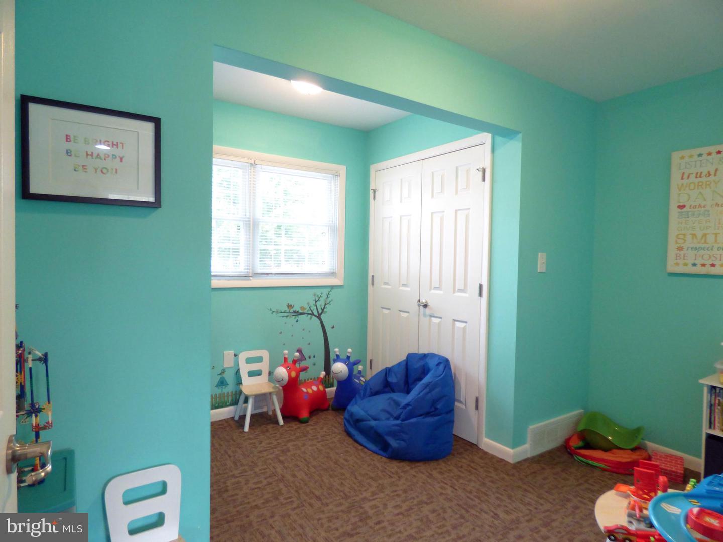 364 S Broadway Property Photo 12
