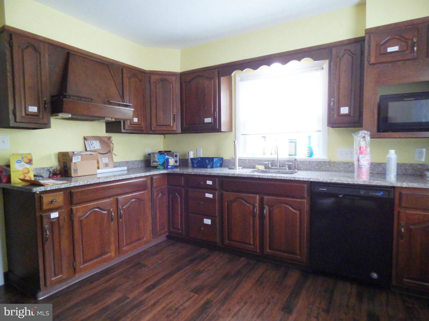 364 S Broadway Property Photo 17