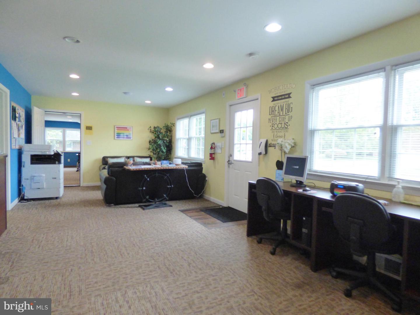 364 S Broadway Property Photo 19