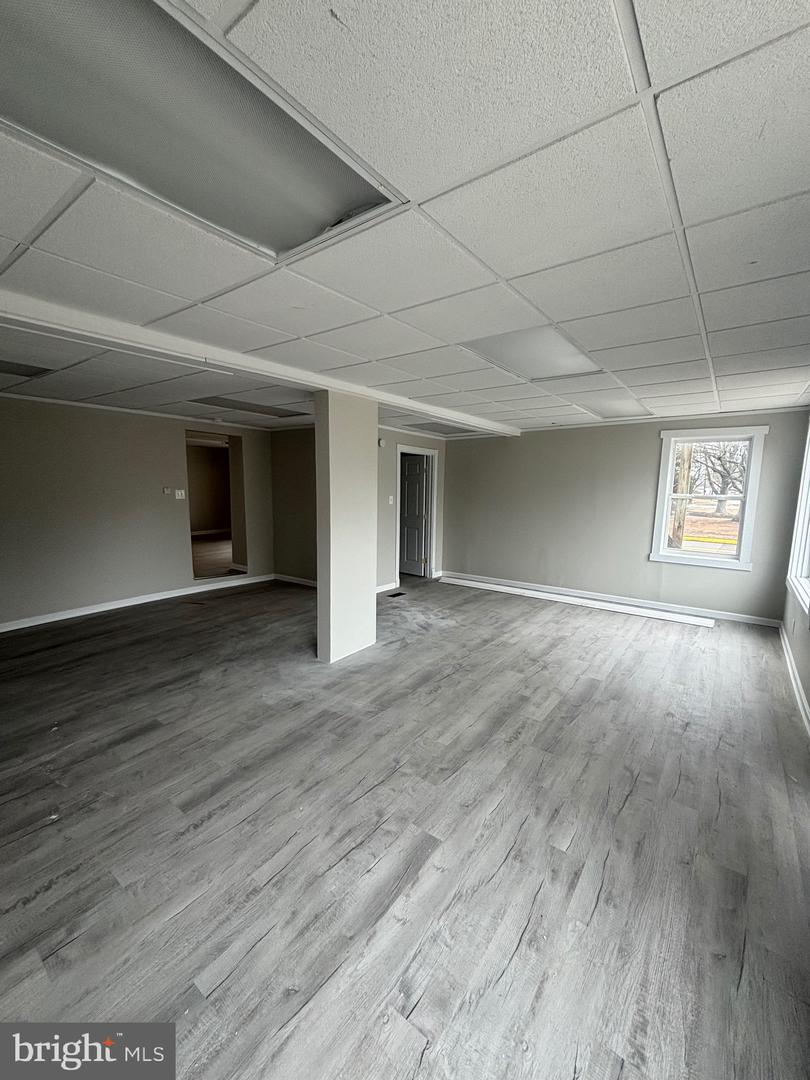 304 N Broadway #a Property Photo 3