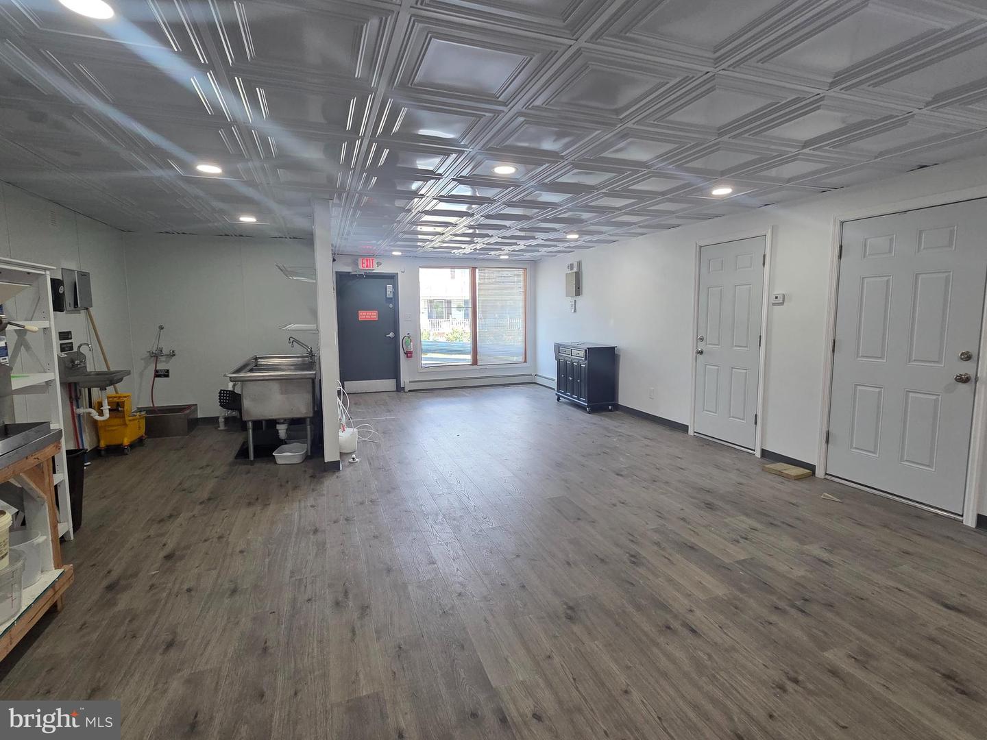 101 N Broadway Property Photo 13