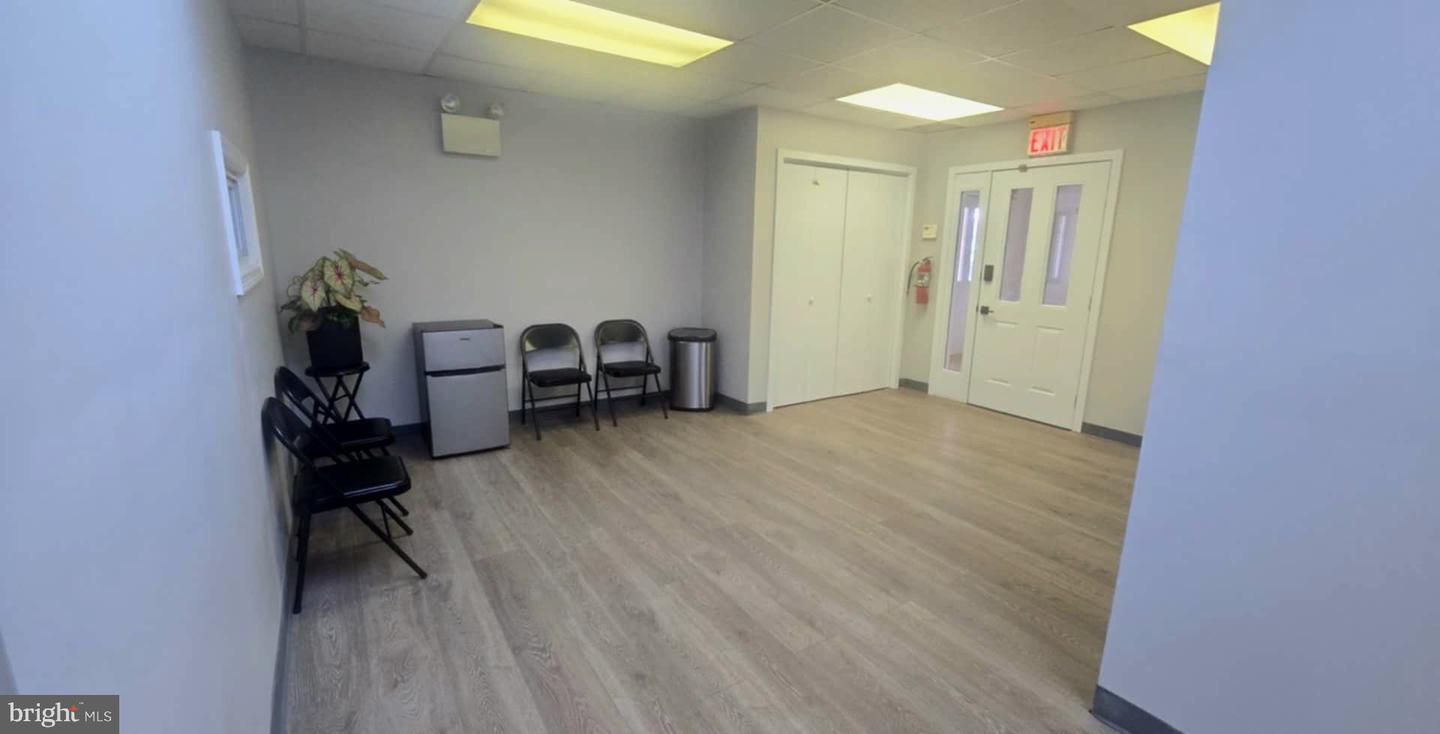 5 Carroll Ave #19 Property Photo 2