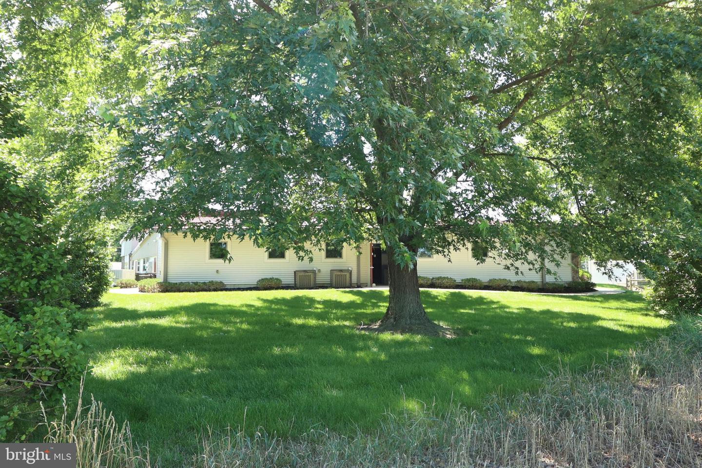 399 Front St Property Photo 48