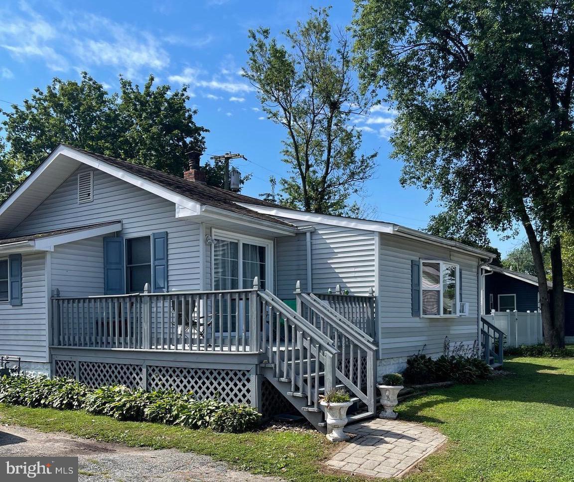 243 I St Property Photo 1