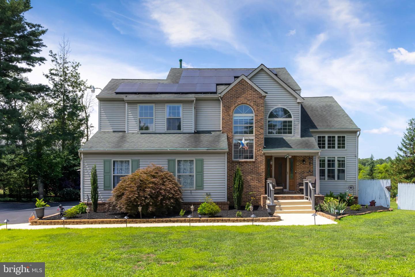 17 LAKE CENTERTON DR