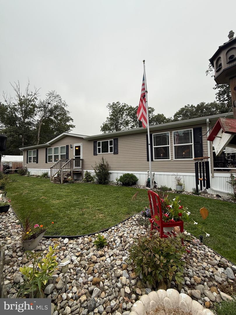 117 Middle Drive #117 Property Photo 1