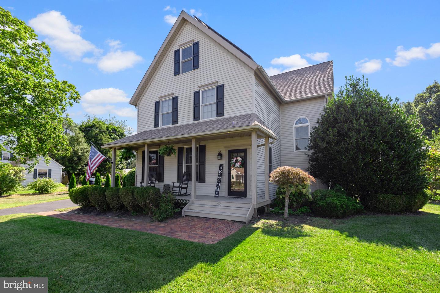 416 Broad St Property Photo 1