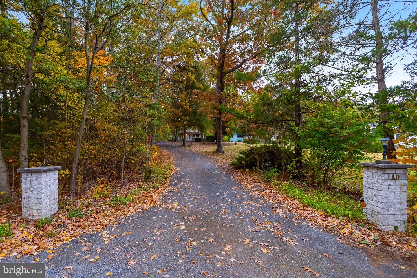 40-42 Spillway Dr Property Photo 1