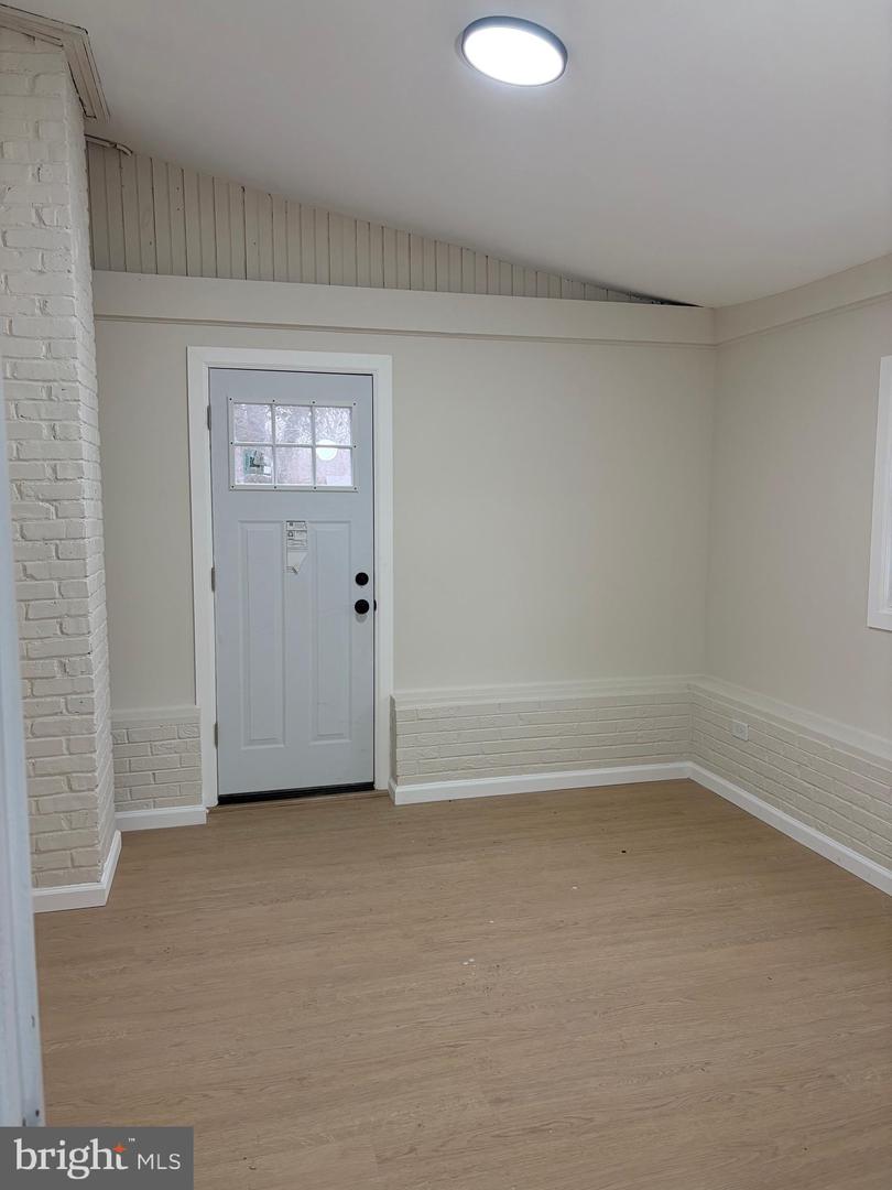 33 Johnson St Property Photo 8