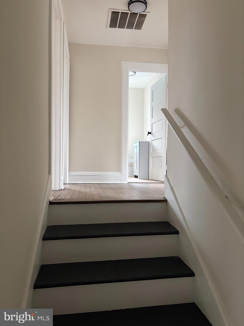33 Johnson St Property Photo 15