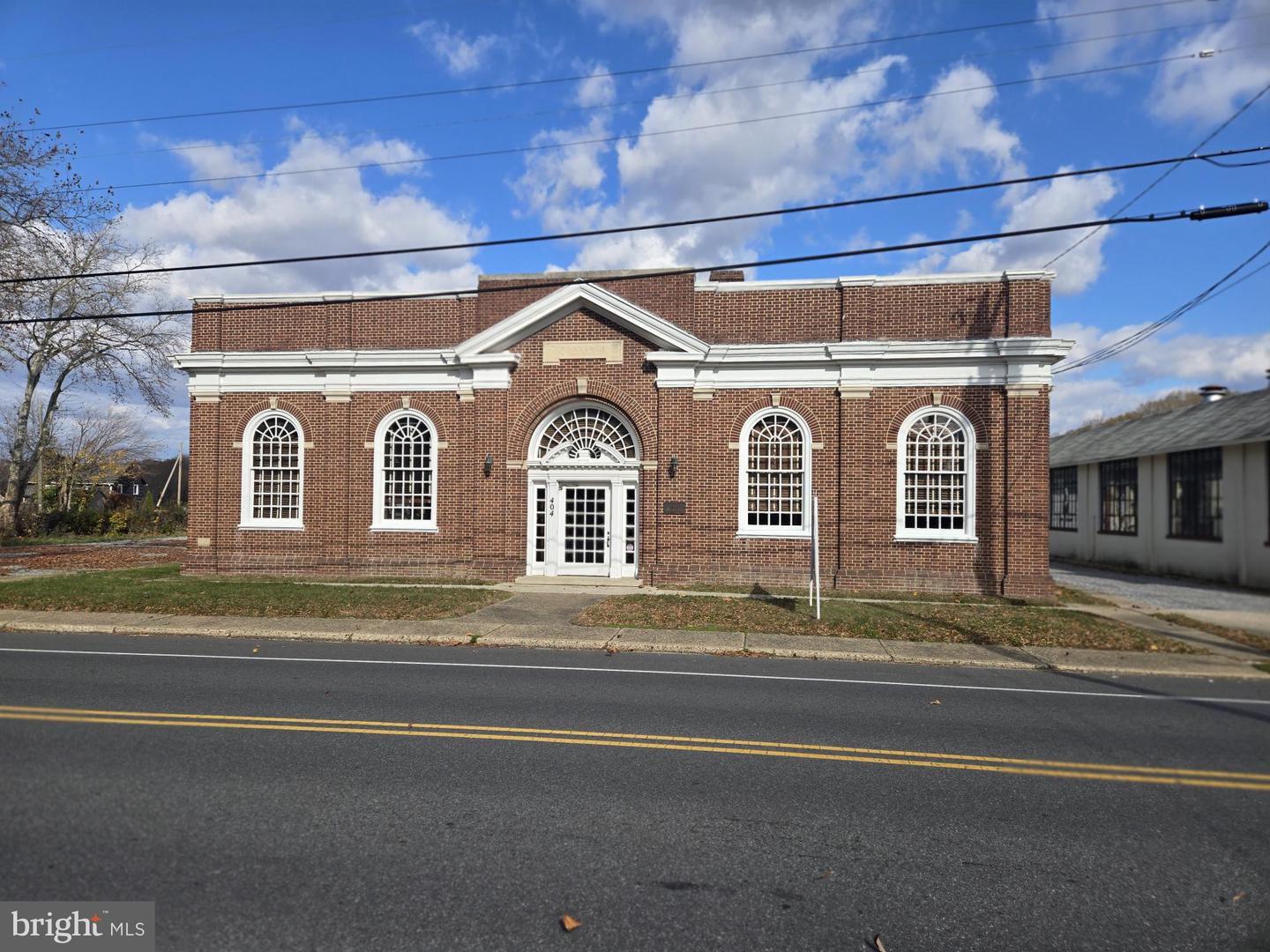 404 Monroeville Rd Property Photo 1