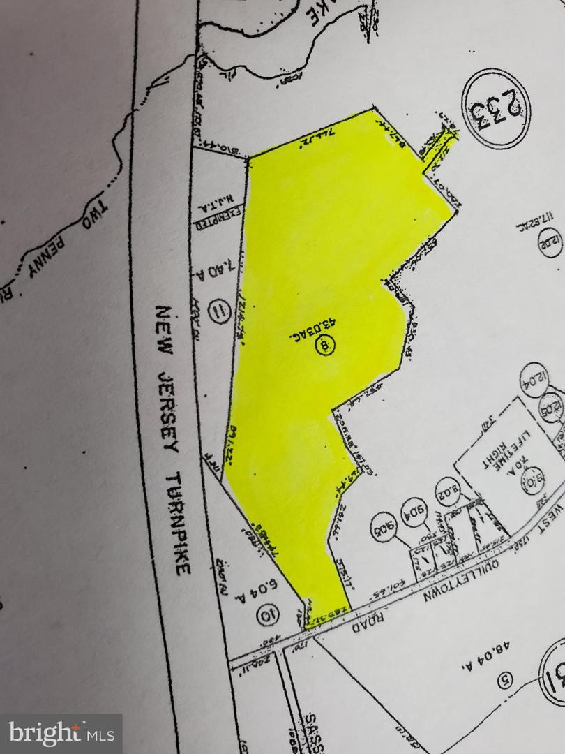 800 W Quilleytown Rd Property Photo 1