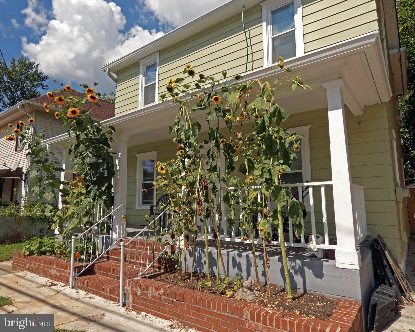 15 Walnut St Property Photo 5
