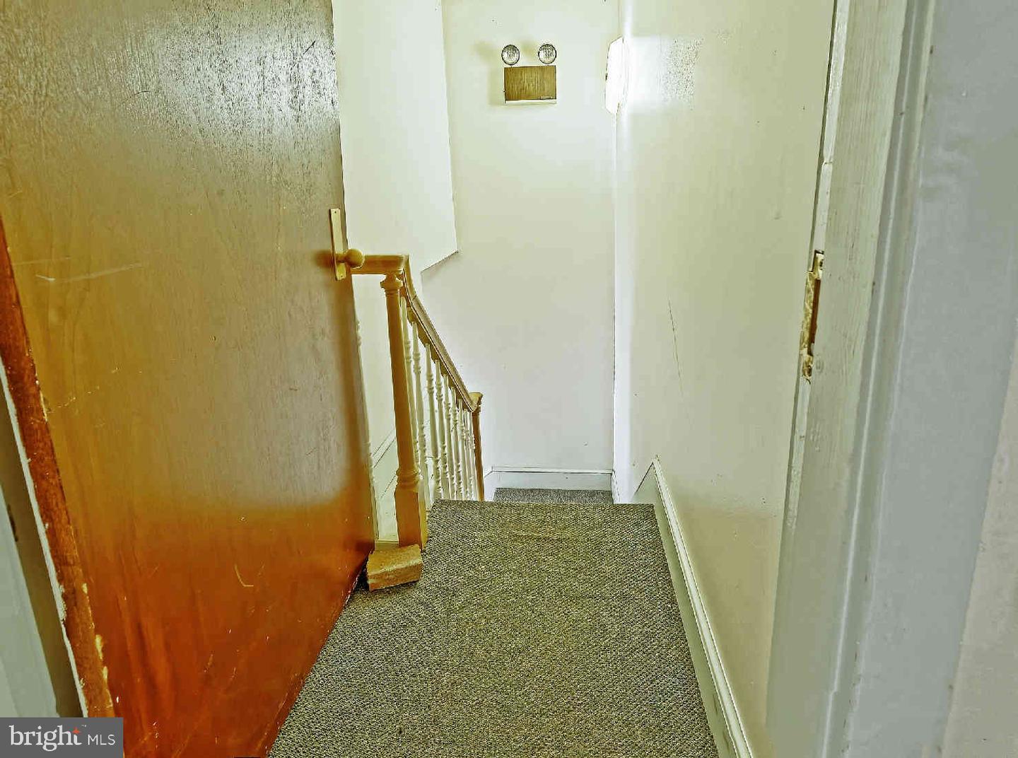 201-203 E Broadway Property Photo 20
