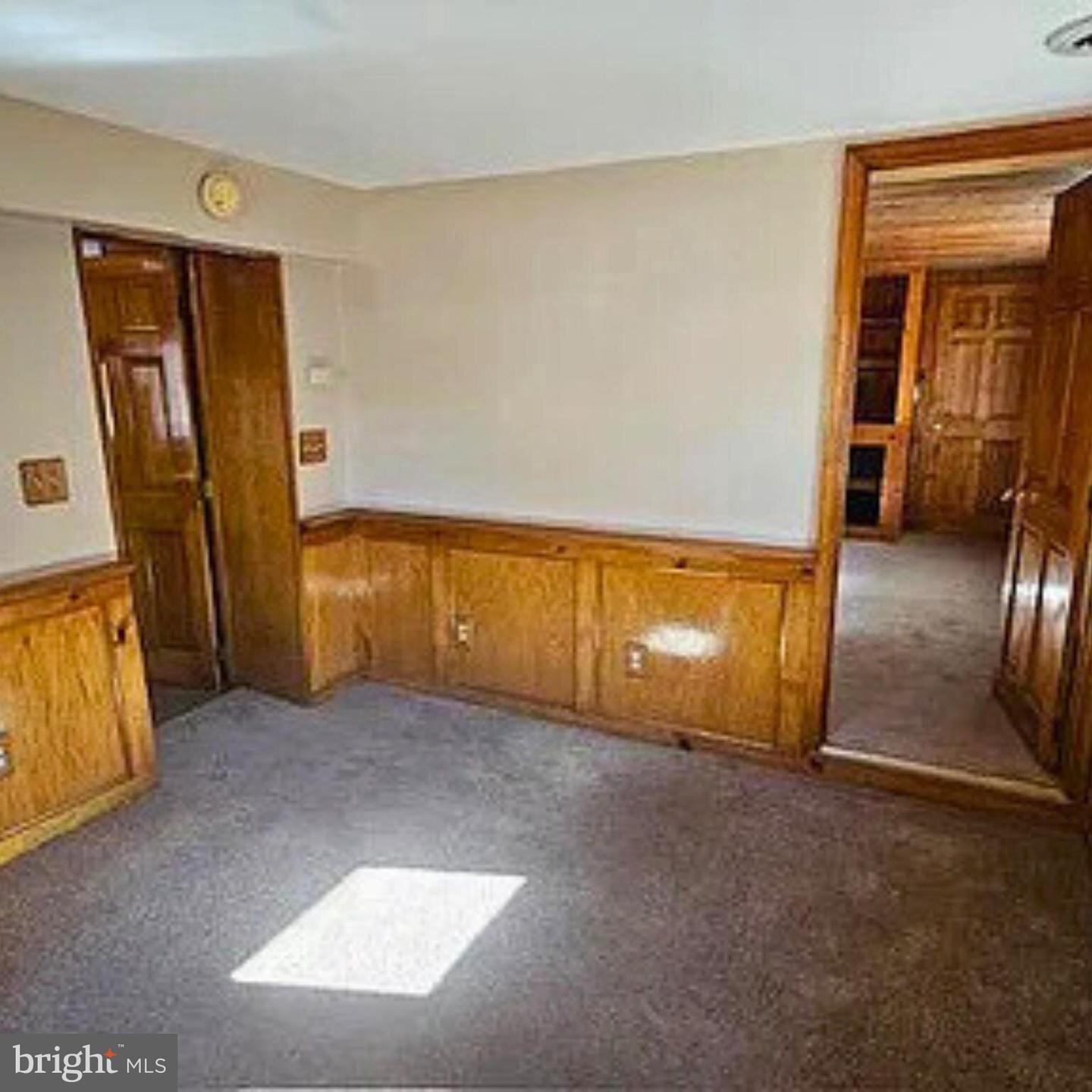 94 Buttonwood Ave Property Photo 6