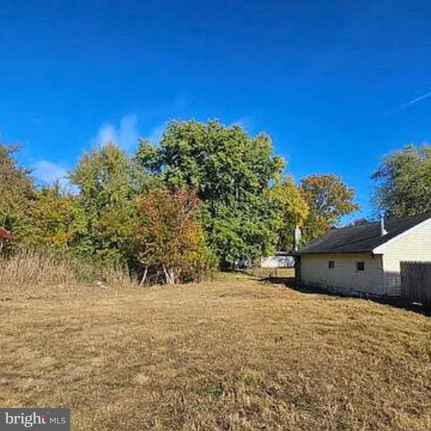 94 Buttonwood Ave Property Photo 7