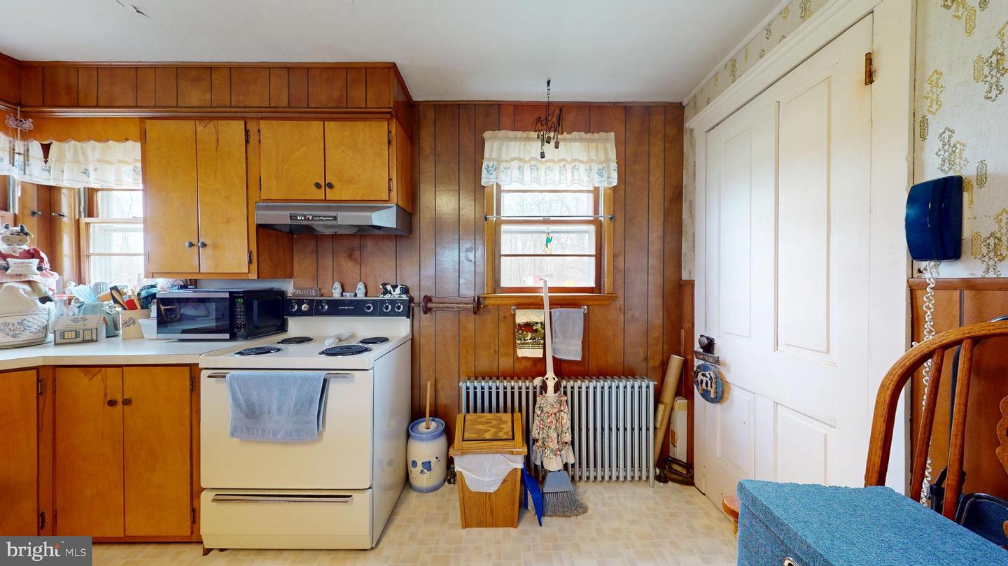 776 Lower Mill Rd Property Photo 15
