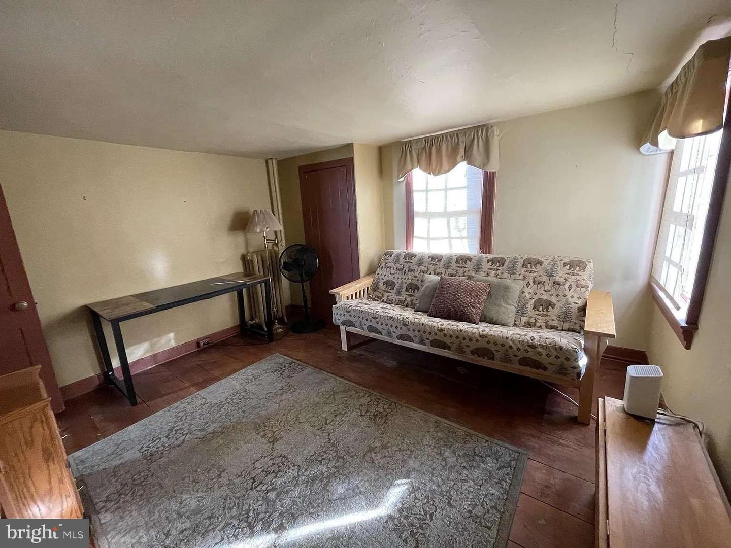 53 Market St Property Photo 4