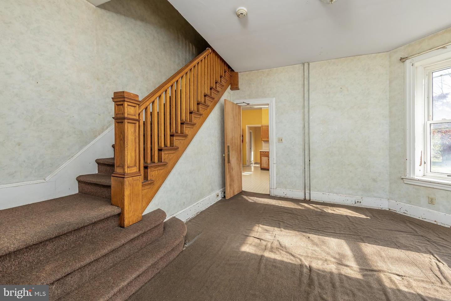 74 W Broadway Property Photo 10