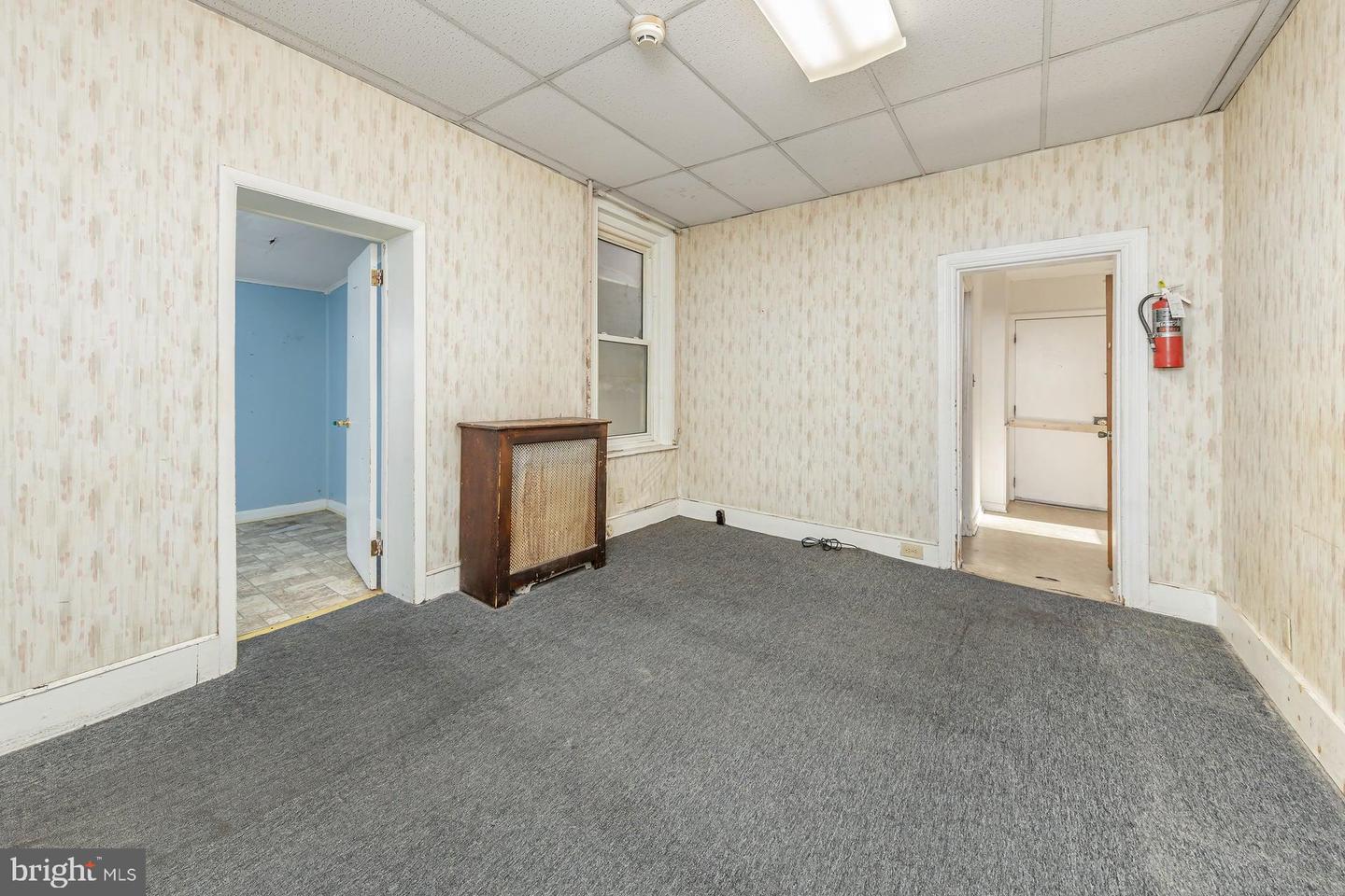74 W Broadway Property Photo 11
