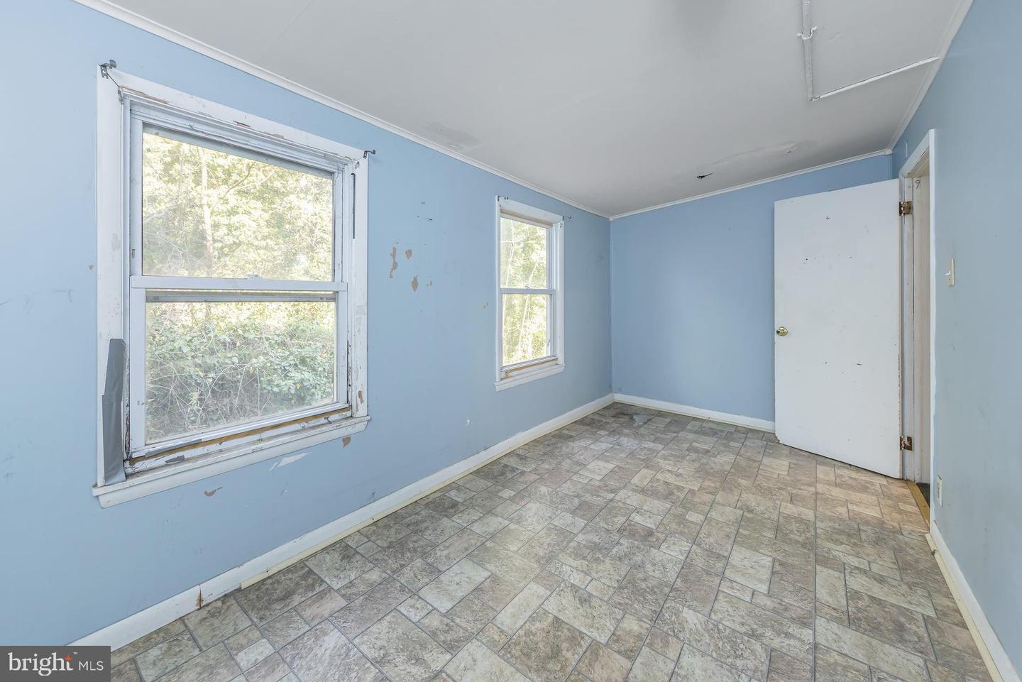 74 W Broadway Property Photo 12