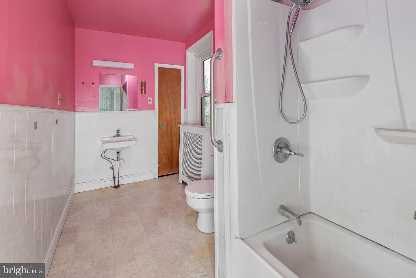 74 W Broadway Property Photo 19