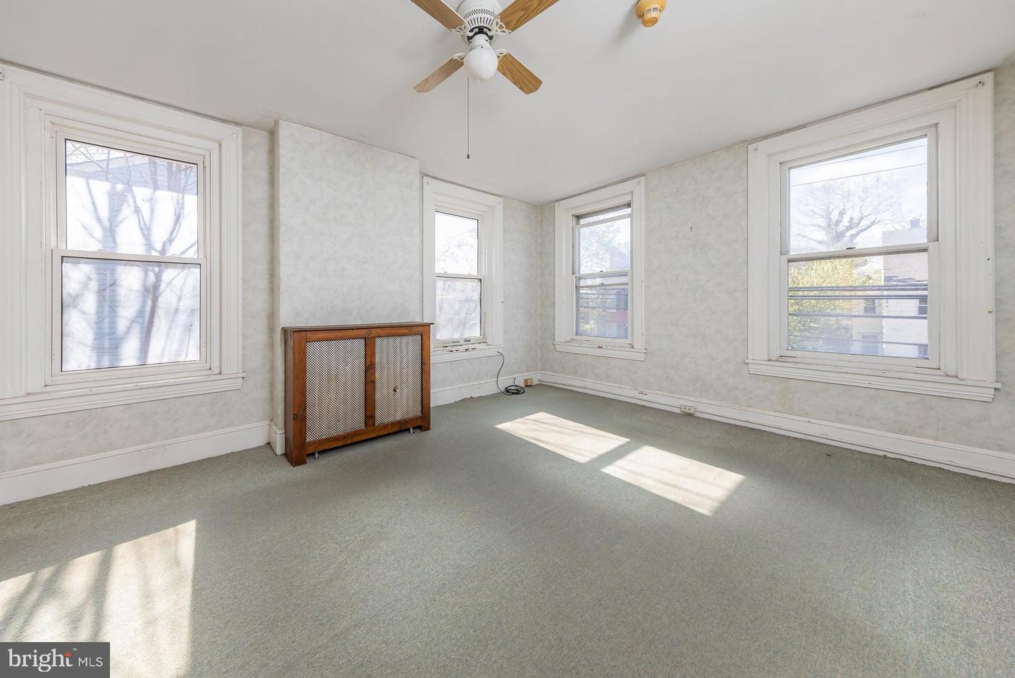 74 W Broadway Property Photo 20