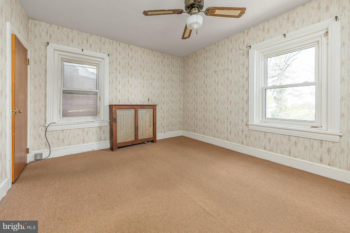 74 W Broadway Property Photo 23