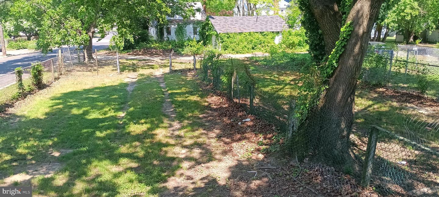334-336 E Broadway Property Photo 5
