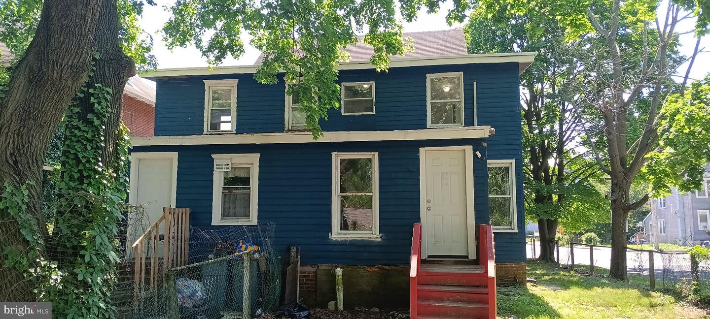 334-336 E Broadway Property Photo 6