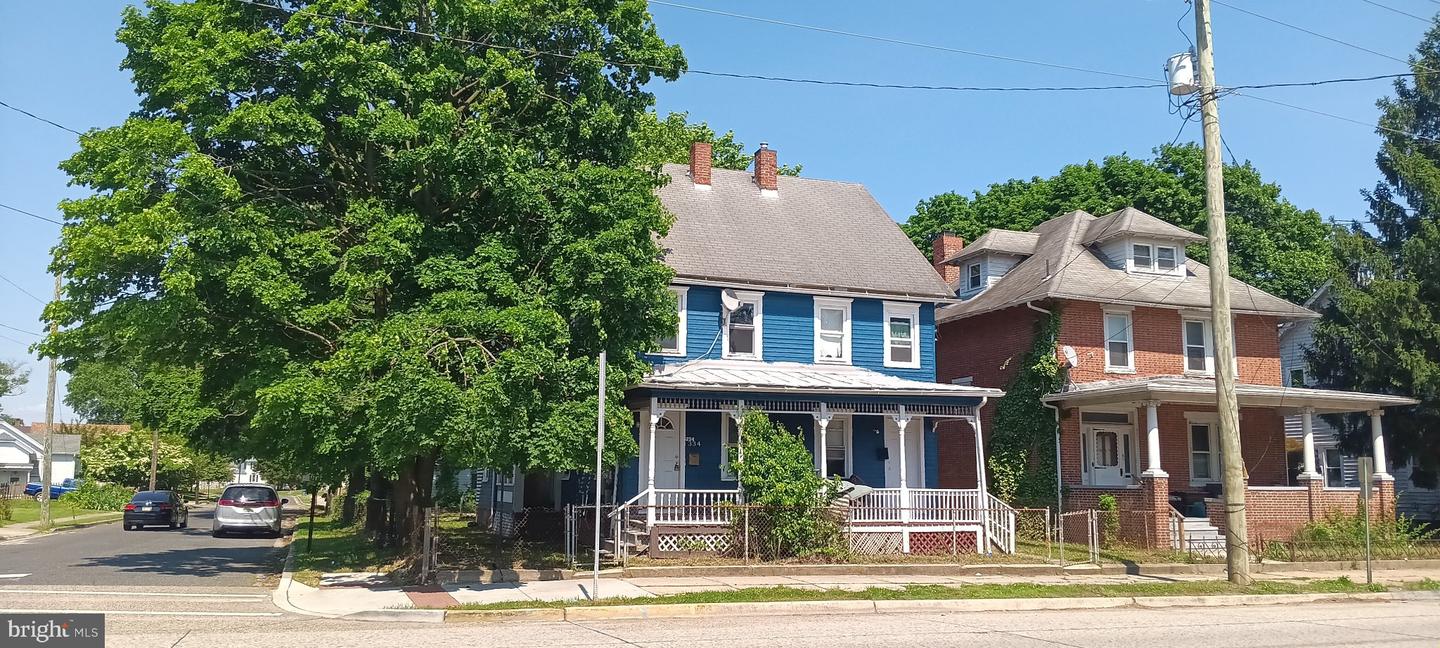 334-336 E Broadway Property Photo 7