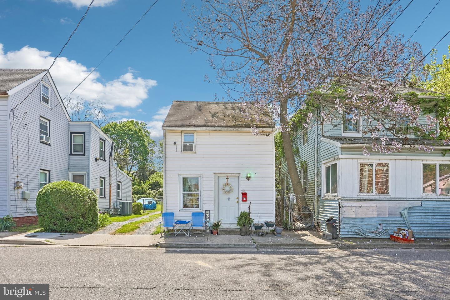 64 Union St Property Photo 1