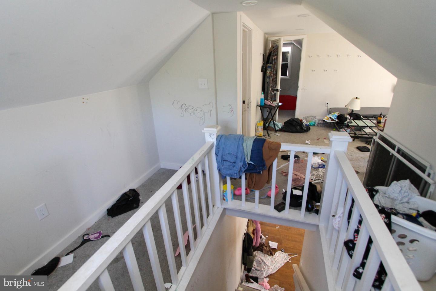 53 Spruce St Property Photo 18