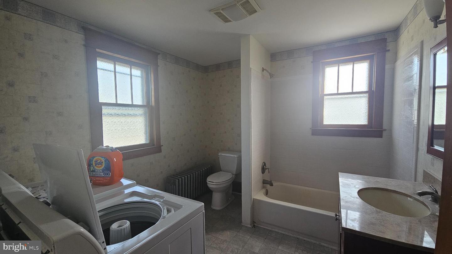 101 N Broadway Property Photo 12