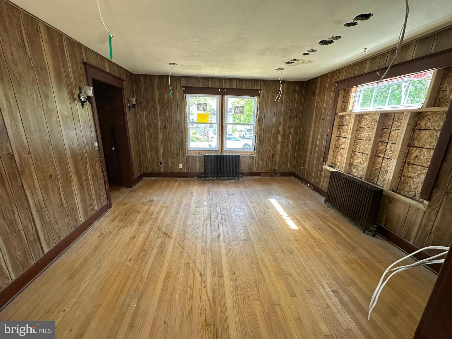 39 Jenkins Ave Property Photo 3