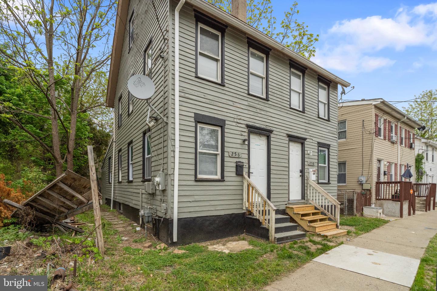 256-258-258 Sinnickson St Property Photo 3