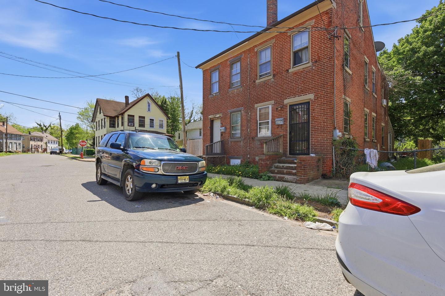 235 Sinnickson St Property Photo 1