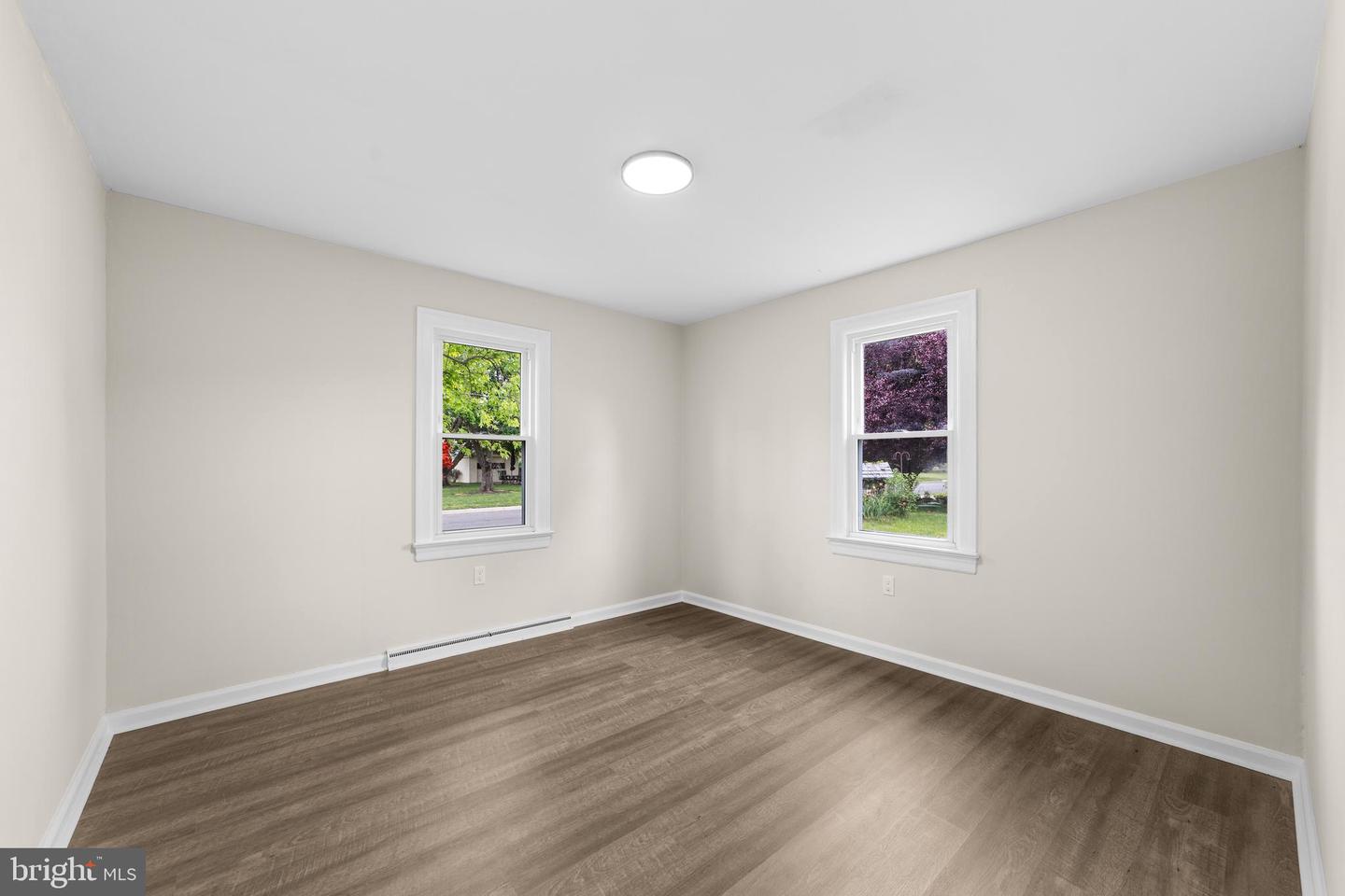 7 Meadowview Ave Property Photo 15